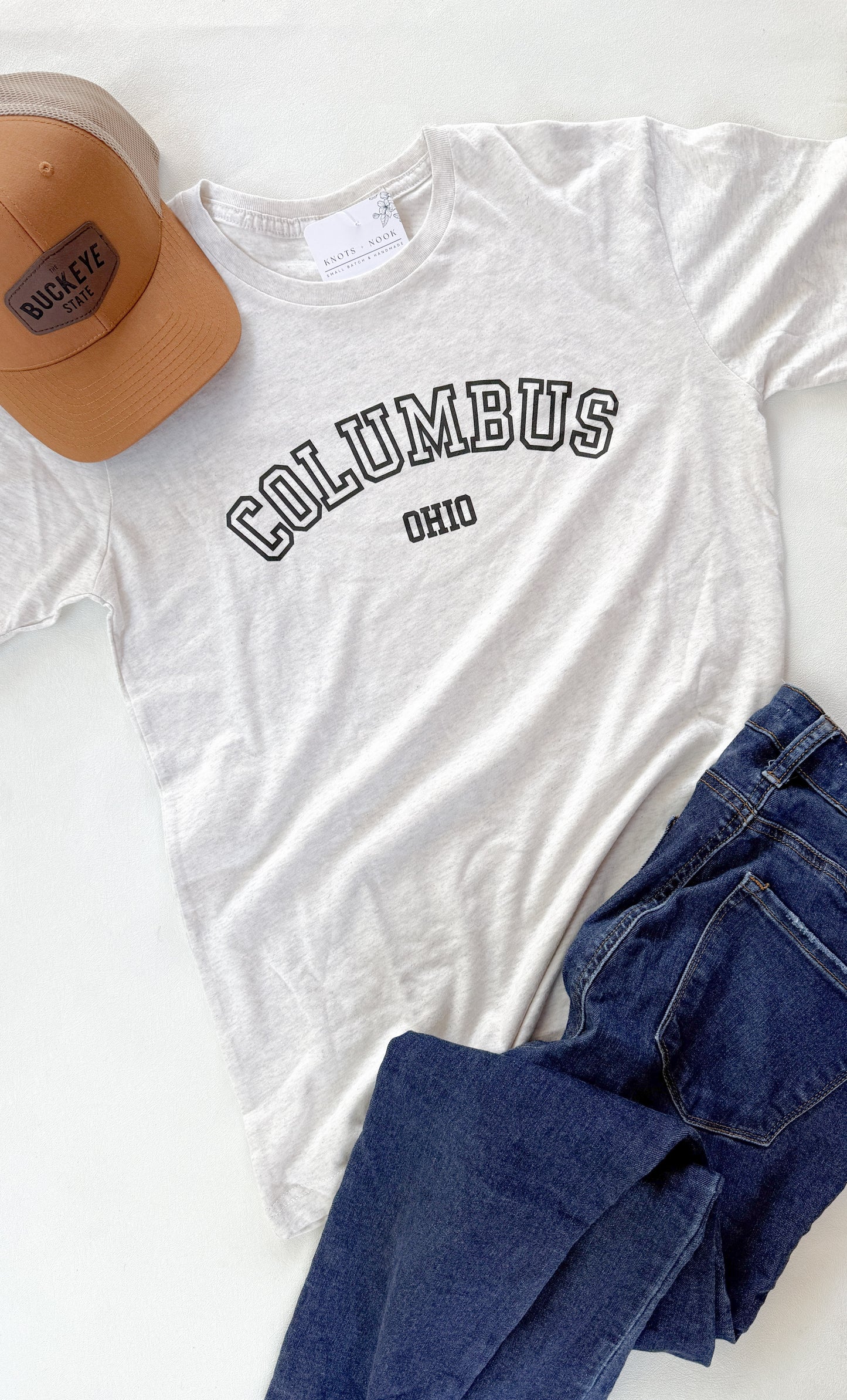 COLUMBUS BLOCK OUTLINE FULL LENGTH T-SHIRT
