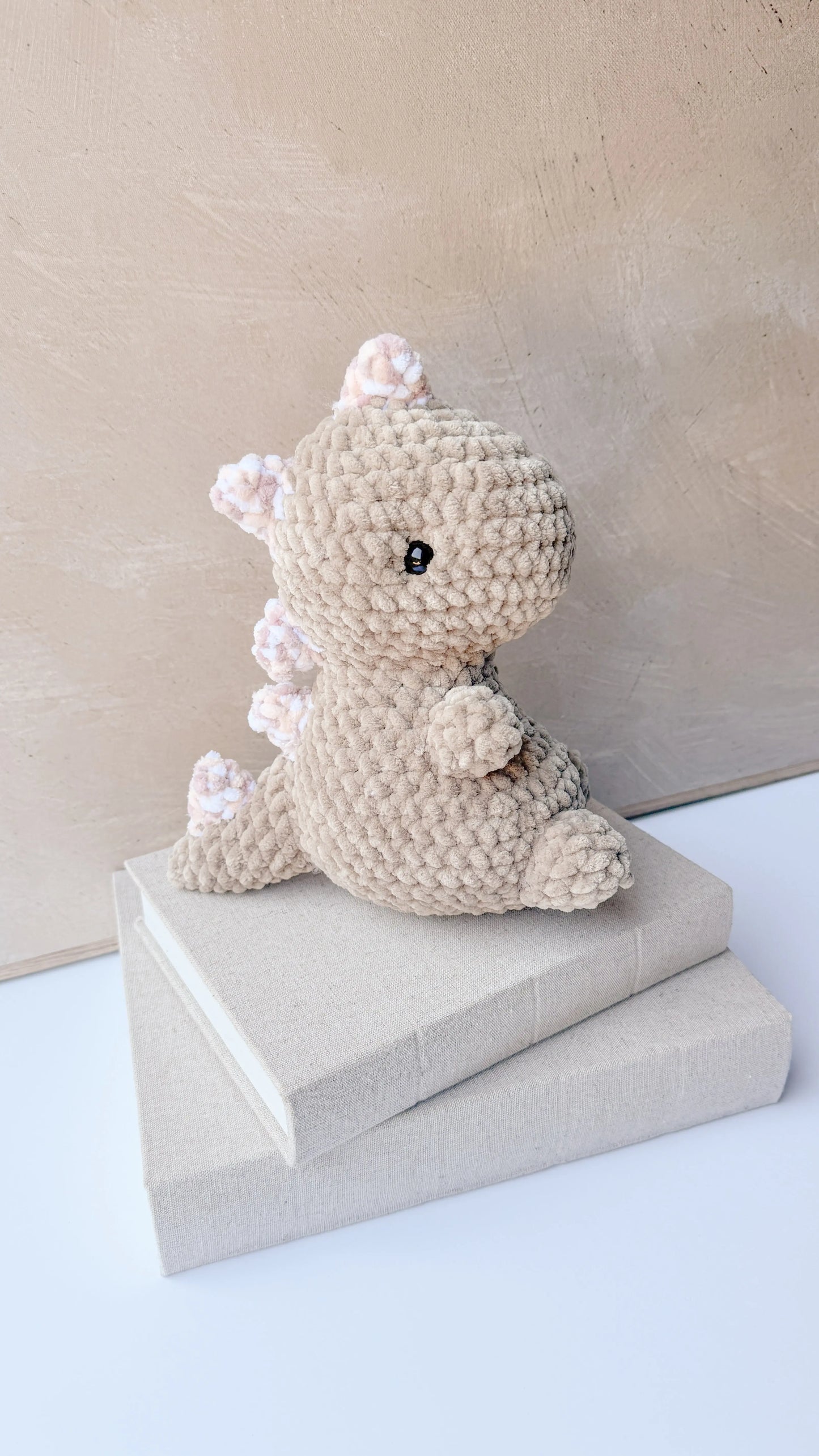 T-REX DINO PLUSHIE knotsandnook