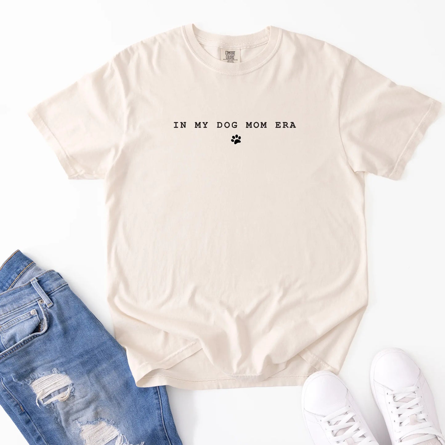 DOG MOM ERA T-SHIRT knotsandnook