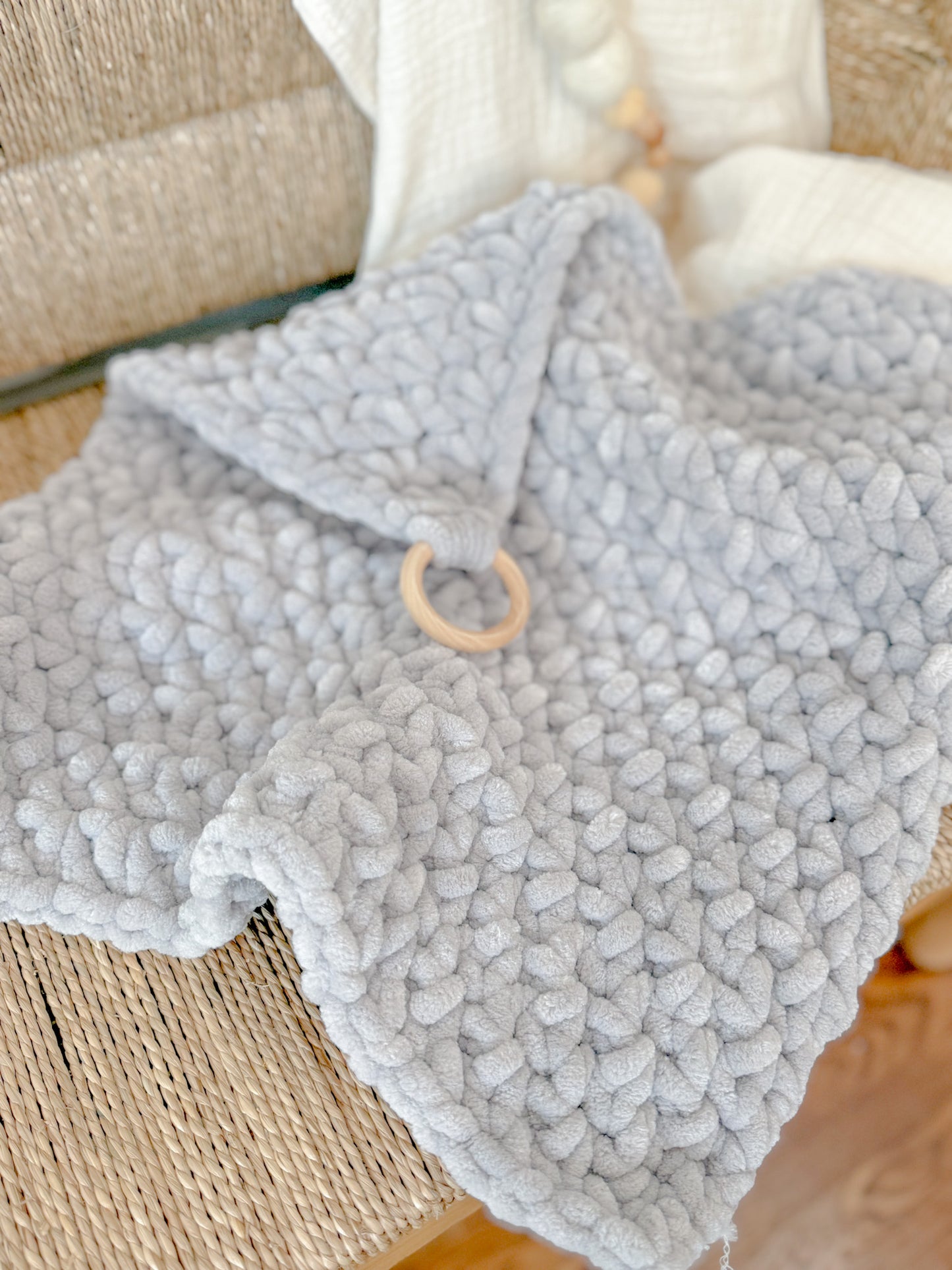 CROCHET BABY BLANKET