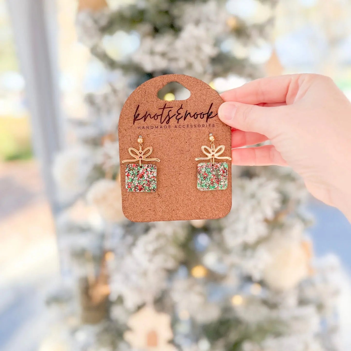 CHRISTMAS PRESENT EARRINGS knotsandnook