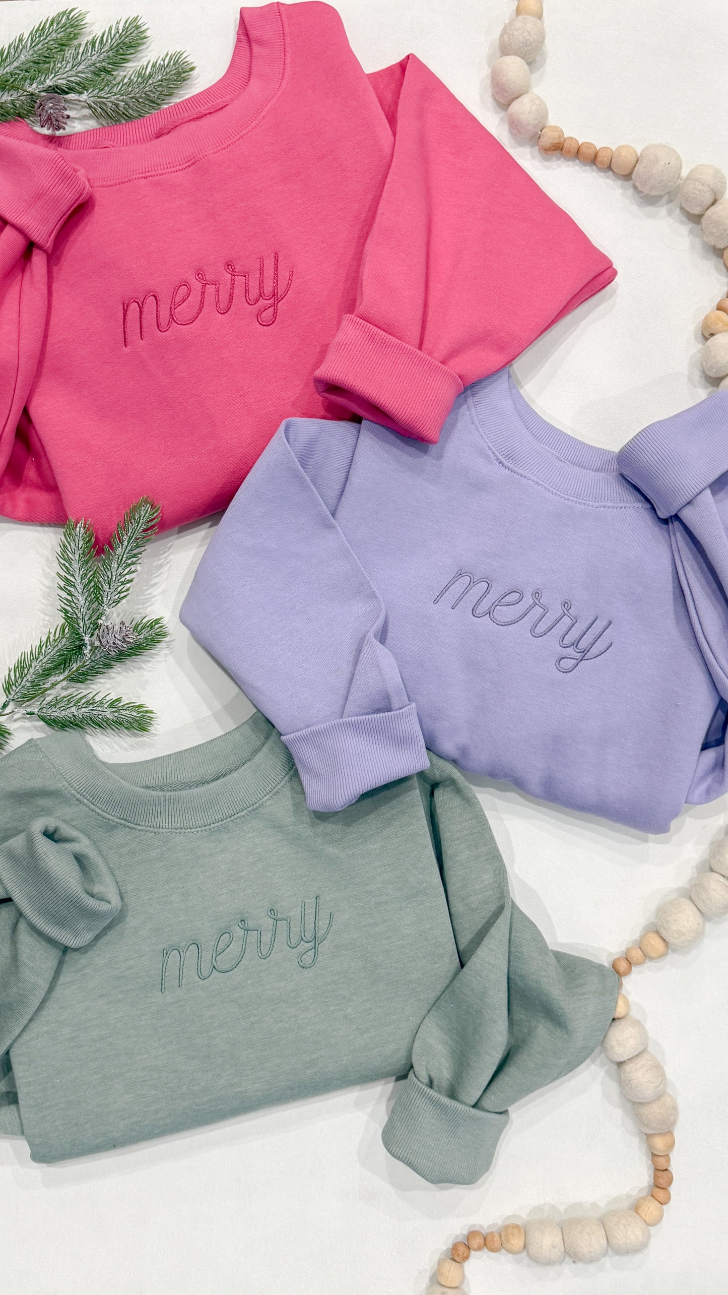 MERRY EMBROIDERED BOXY SWEATSHIRT