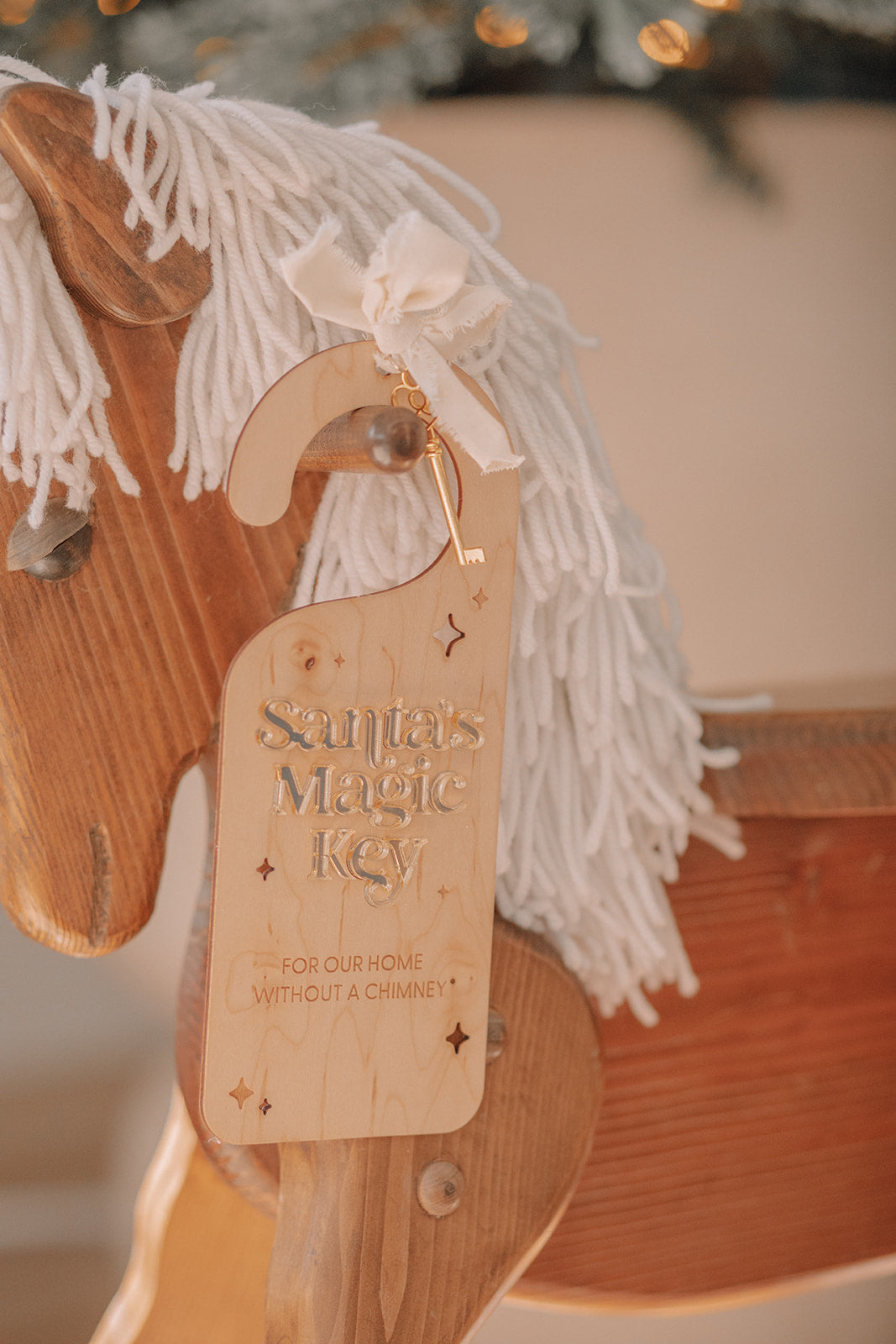 SANTA'S MAGIC KEY DOOR HANGER