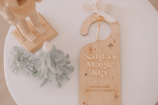 SANTA'S MAGIC KEY DOOR HANGER