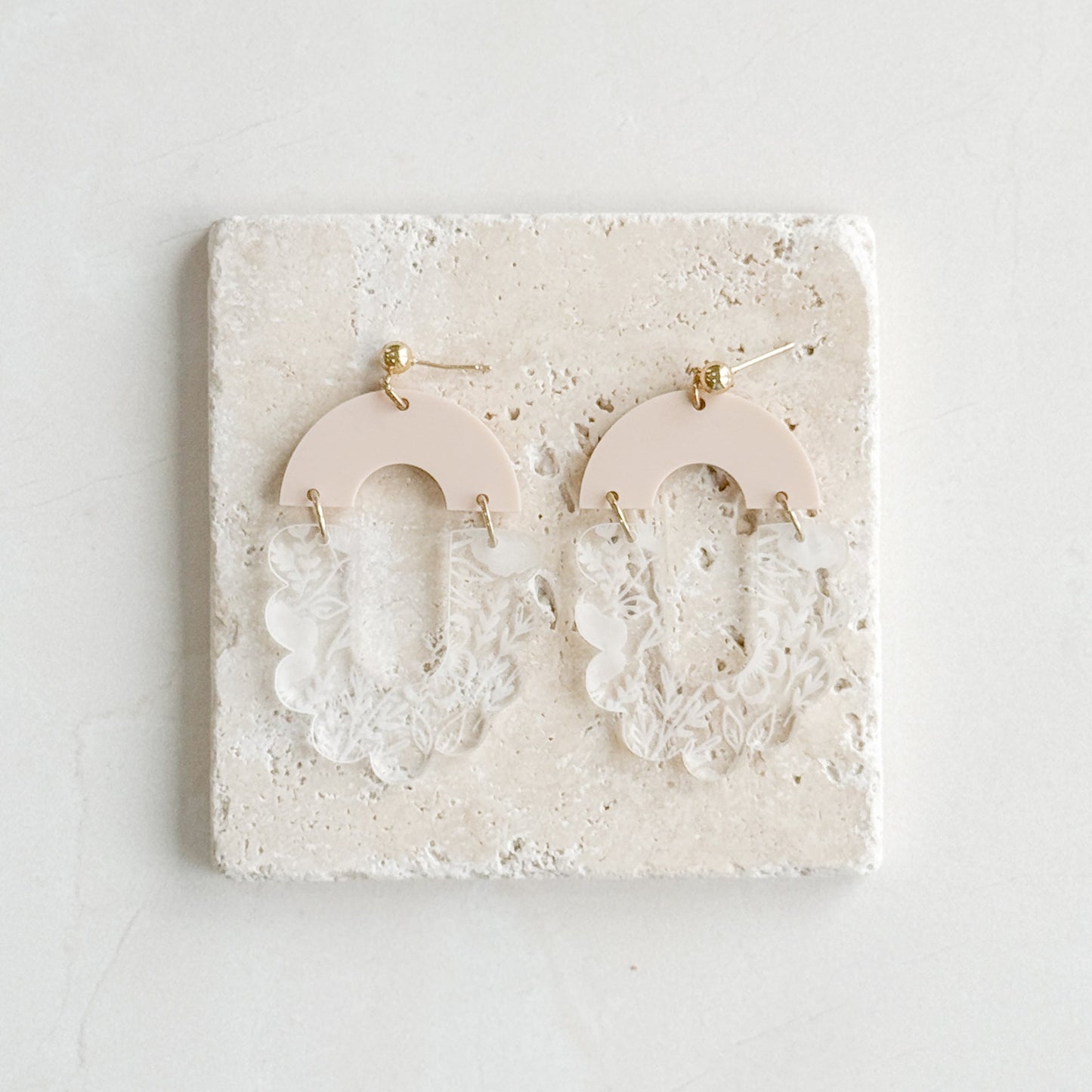 JULIETTE ACRYLIC EARRINGS