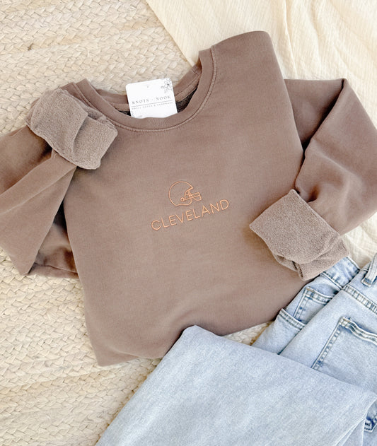 CLEVELAND FOOTBALL EMBROIDERED SWEATSHIRT