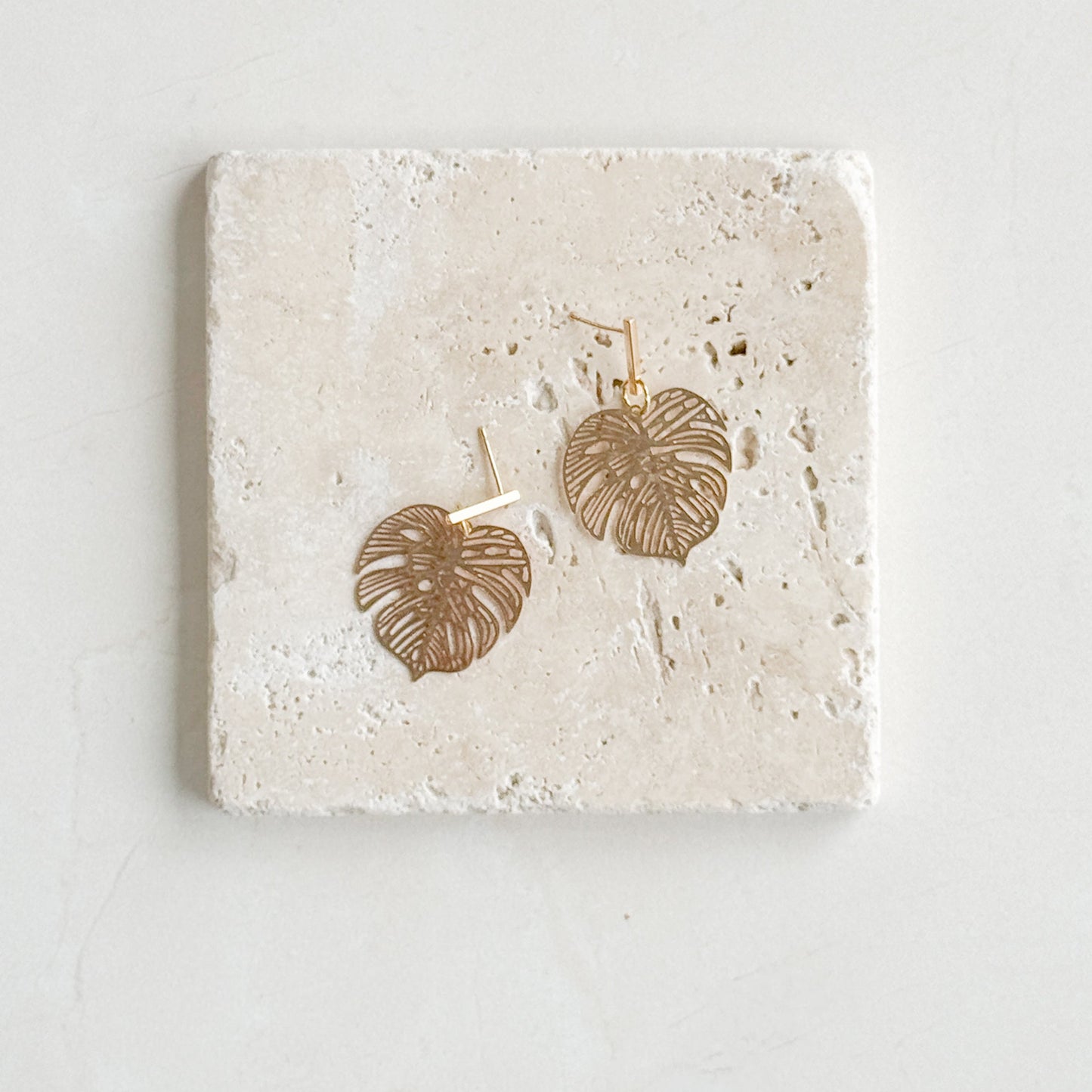 MONSTERA LEAF EARRINGS