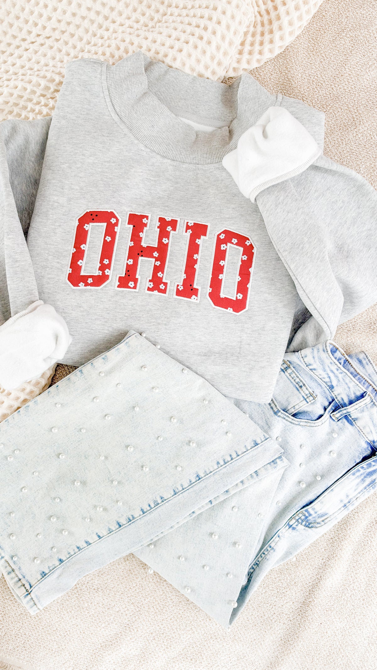 RED OHIO MOCKNECK APPLIQUE SWEATSHIRT