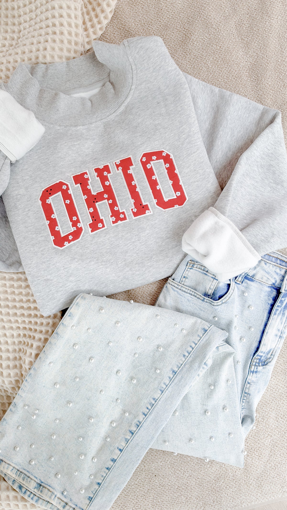 RED OHIO MOCKNECK APPLIQUE SWEATSHIRT