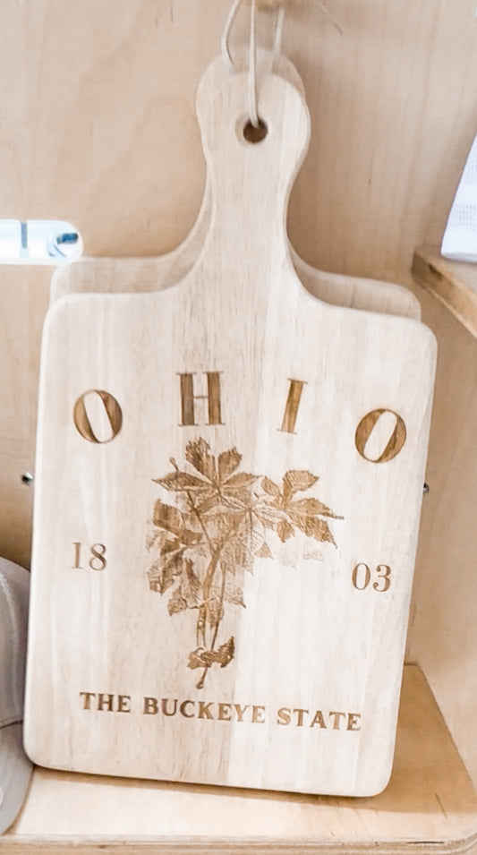 OHIO BUCKEYE LEAVES ENGRAVED SERVING BOARD