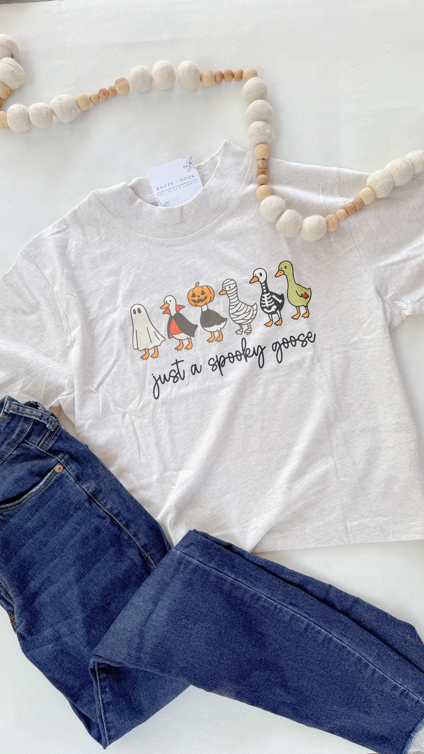 SPOOKY GOOSE CROP T-SHIRT