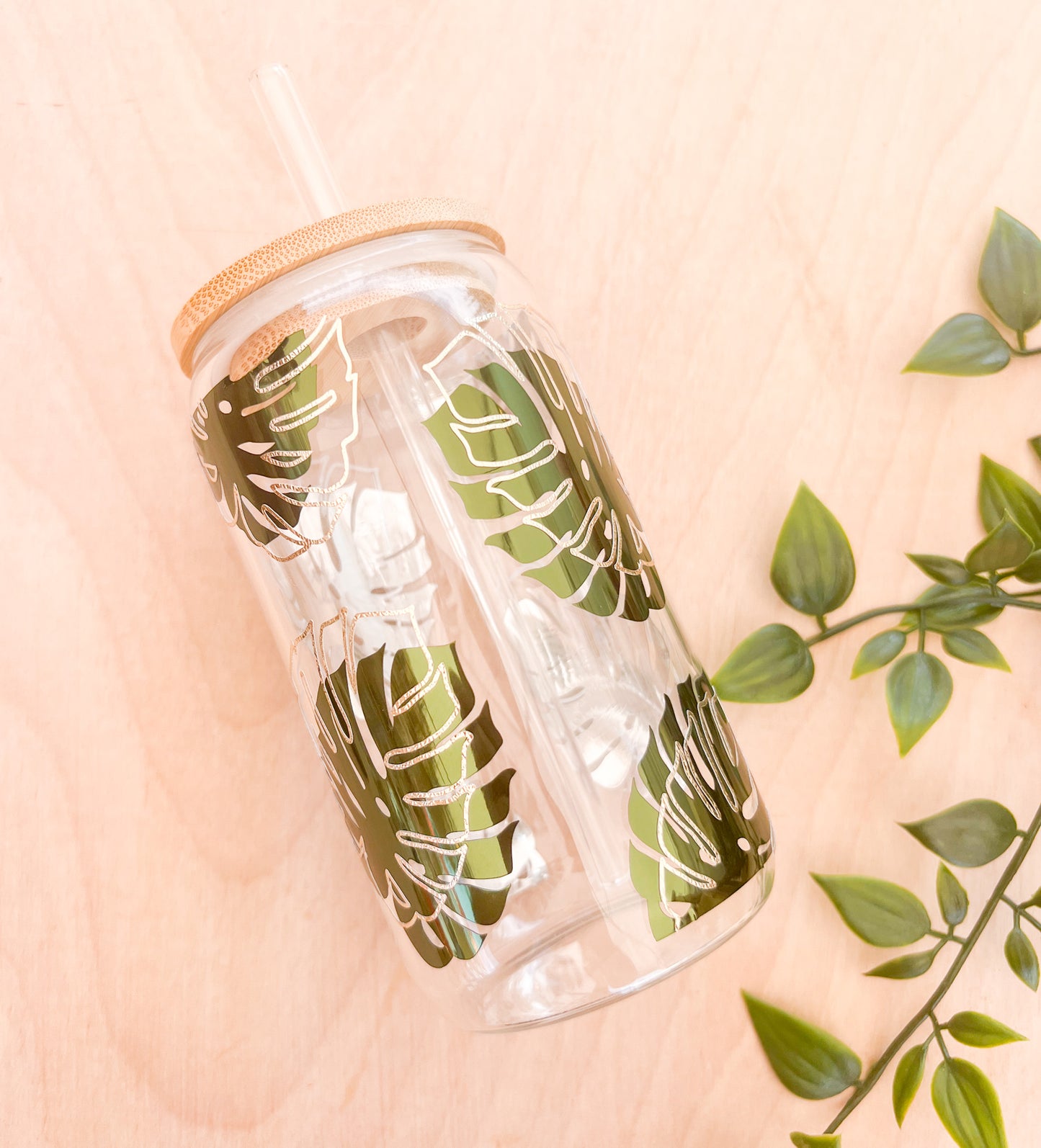 Monstera Leaf Glass Tumbler