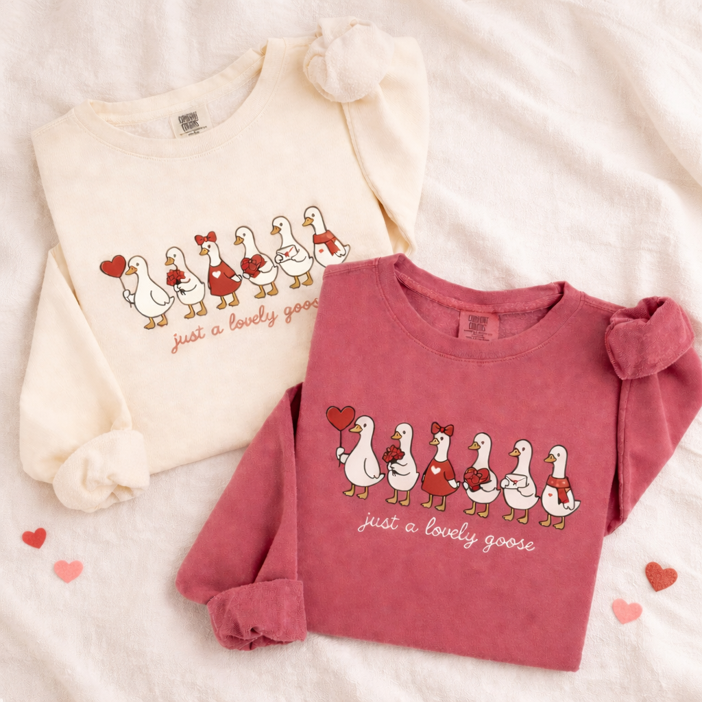 LOVELY GEESE SWEATSHIRT